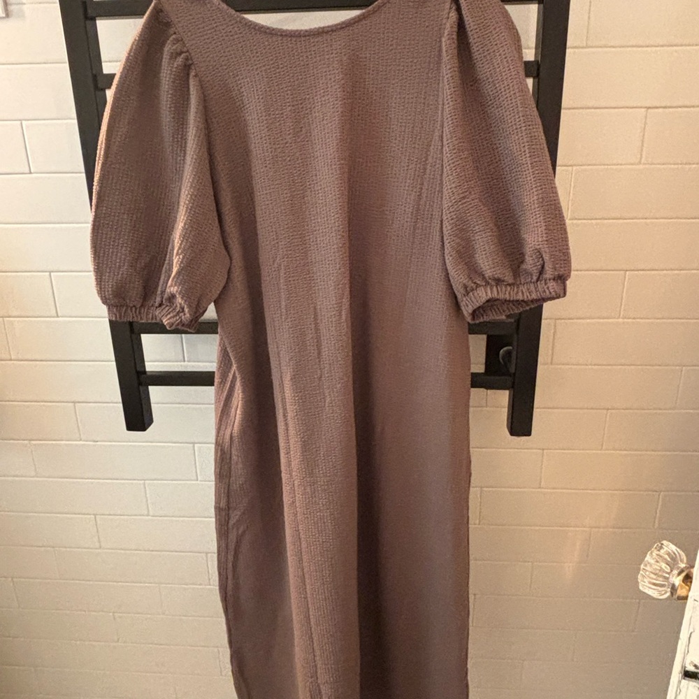 H&M Waffled Backless  Puff Sleeve Midi Dress